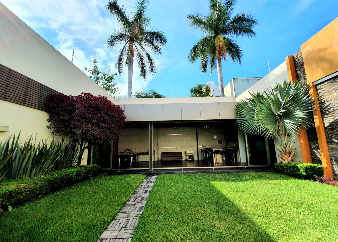 Casa en venta en La,Guaira 0000, Colomosprovidencia, Guadalajara, Jalisco Casas y Terrenos