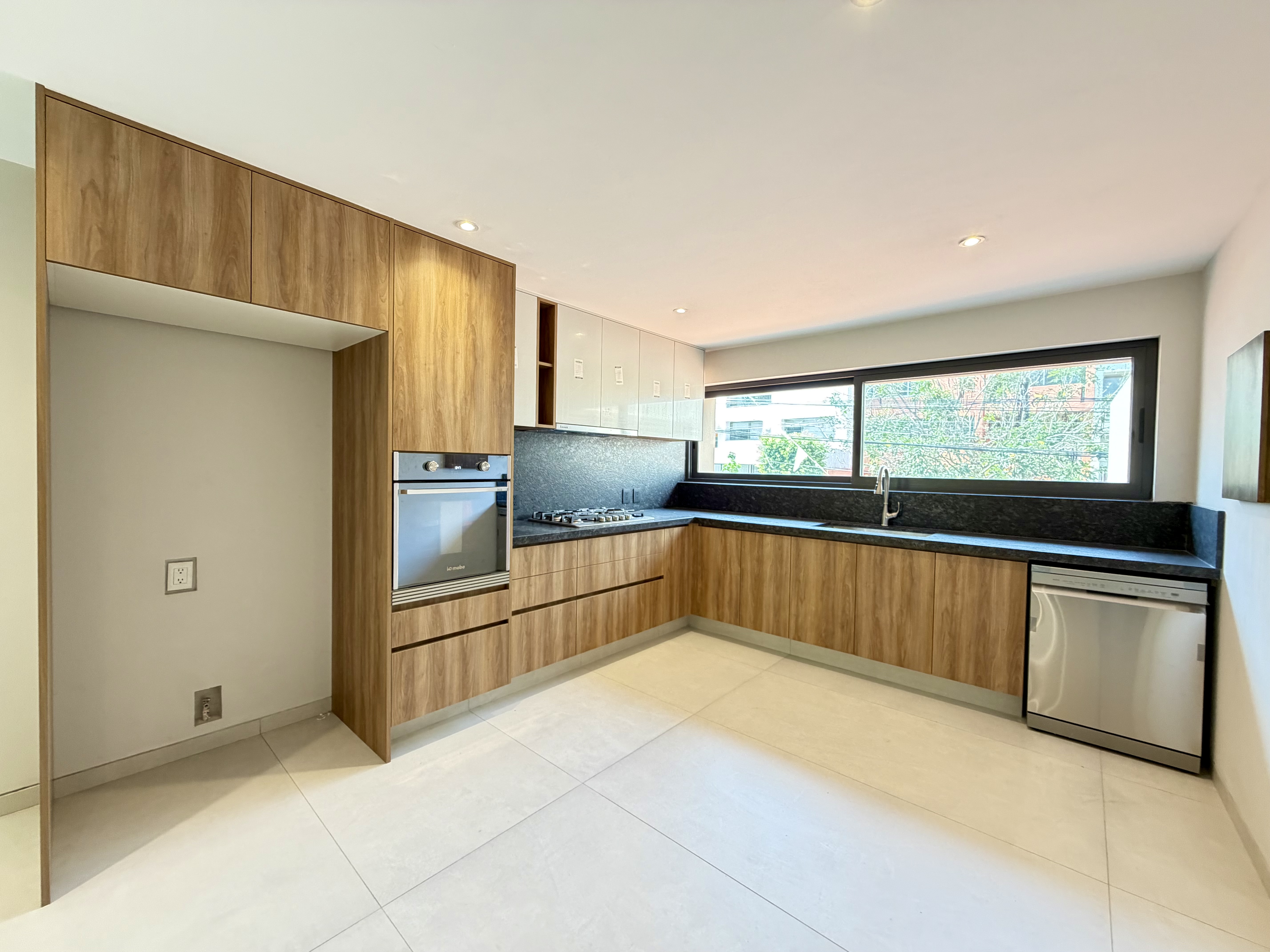 Estrena Espectacular Residencia Completamente Renovada en Providencia · foto 5