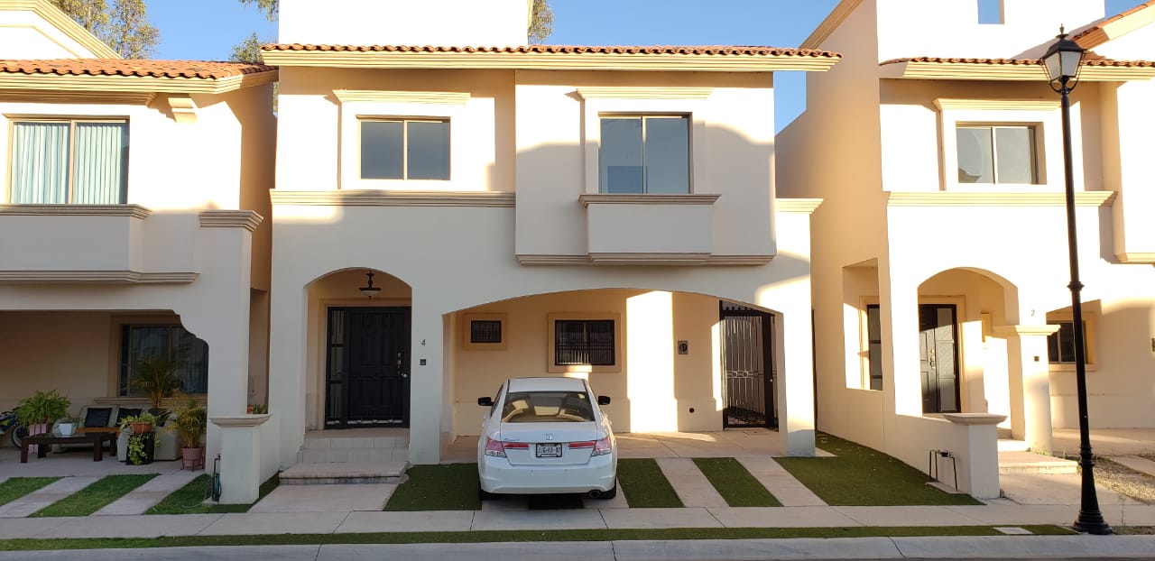 Casa en renta en Villa,California ., Fraccionamiento villa california