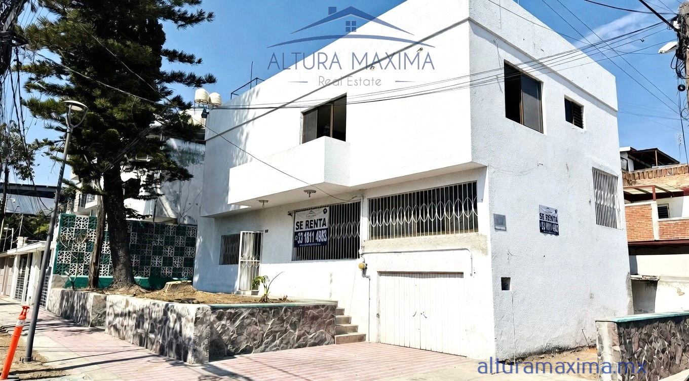 Casa en Renta Uso Comercial Ladron de Guevara Guadalajara