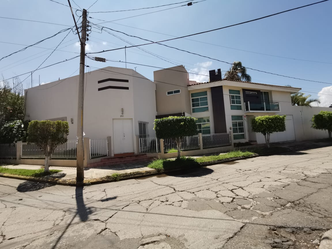 Casa en venta en Medellin 251, Todo, Ciudad Guzmán, Jalisco Casas y