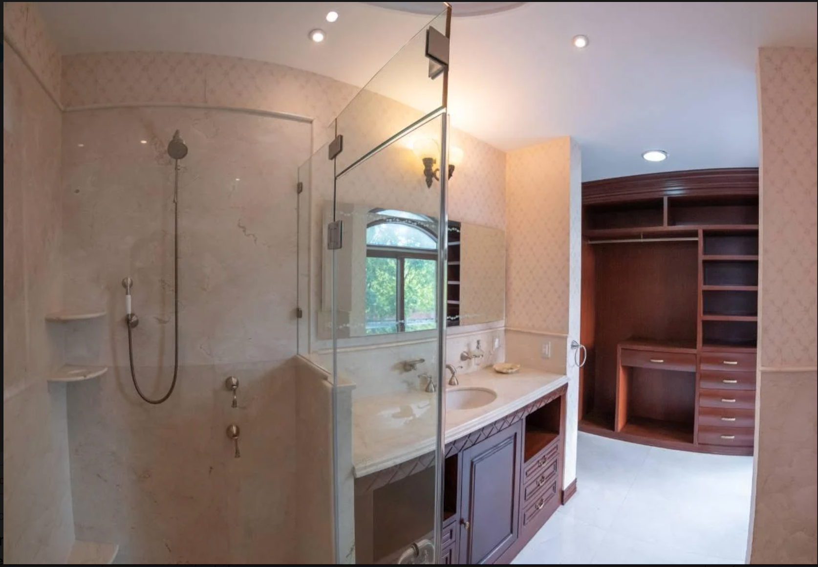 Casa en venta en Boulevard 2222, Colonia puerta de hierro, Zapopan