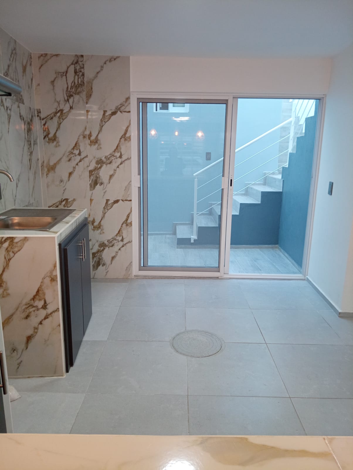 Bonita casa remodelada muy cerca de zapopan Centro, plaza Patria, cucea, andares 3 recamaras